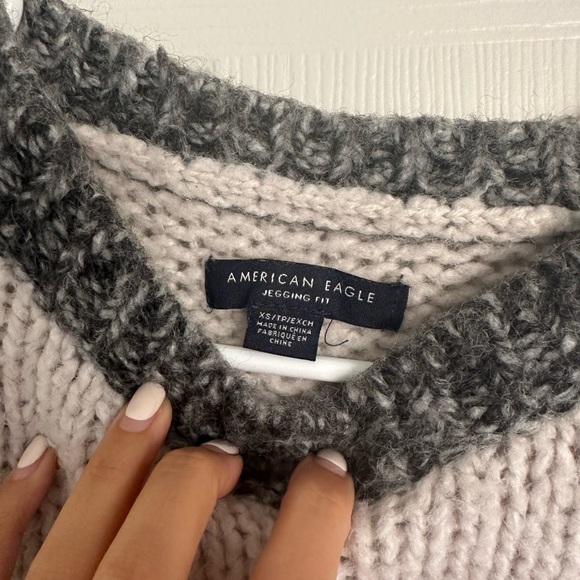 American eagle colorblock sweater - Picture 3 of 3